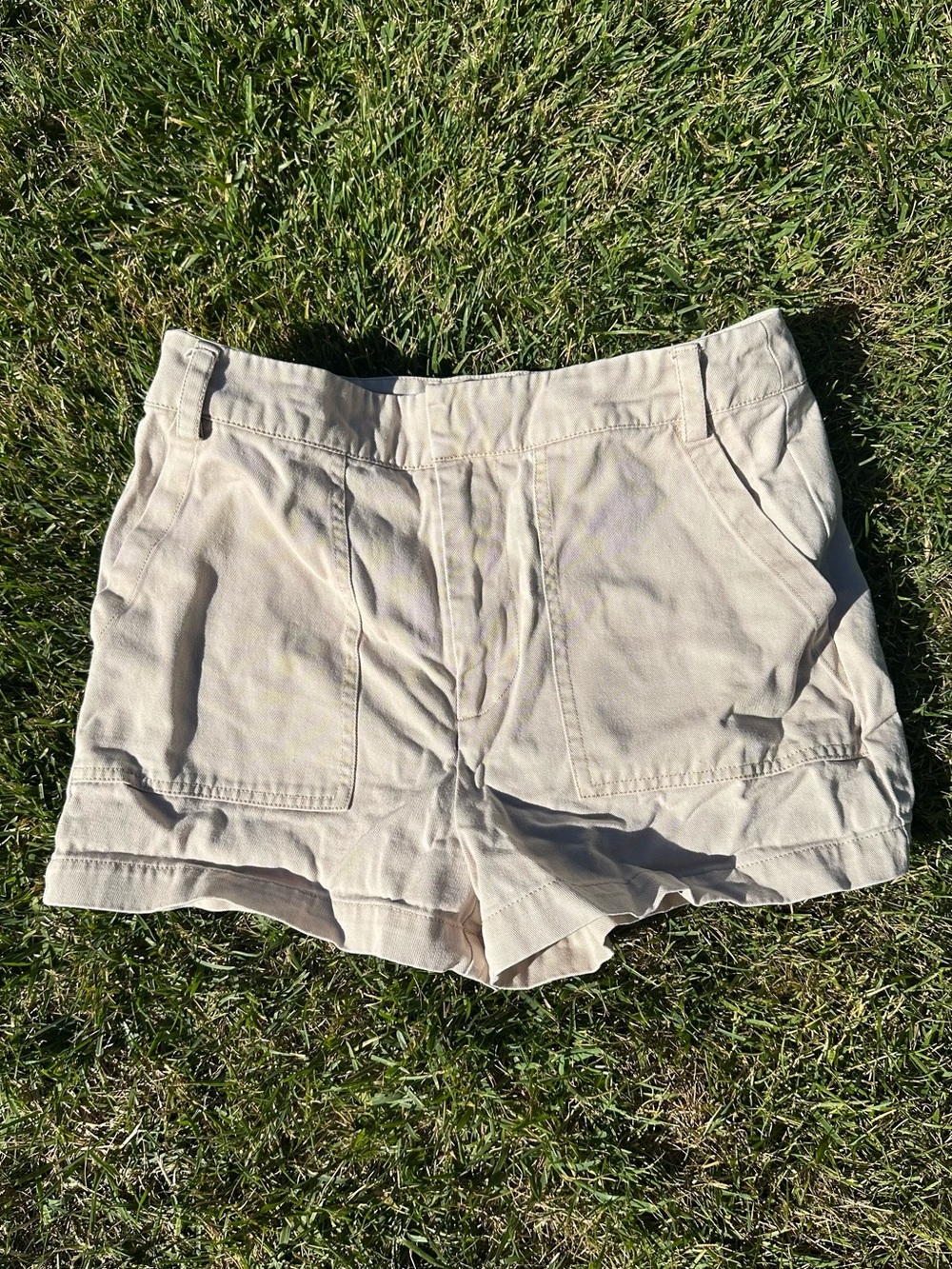 khaki cargo shorts